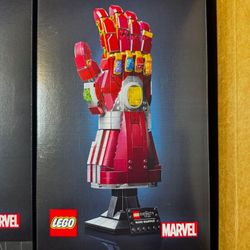 Iron man Lego Gauntlet 