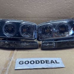 #206 Fit 99-06 GMC Sierra/02-07 GMC Sierra Denali/00-06 GMC Yukon/01-06 GMC Yukon Denali Halo LED Projector Headlights Smoked Amber 
