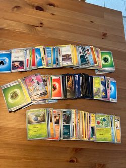 Pokemon TCG & MTG Mixed Card Lot incl Arceus V Promo SWSH204, Holo/Regular