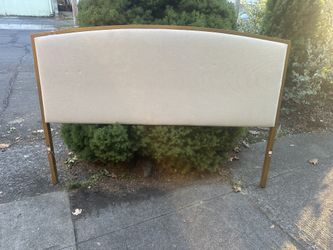 Queen Size Bedframe