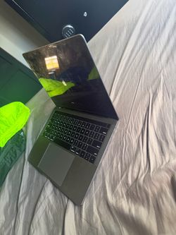 MACBOOK PRO 13”