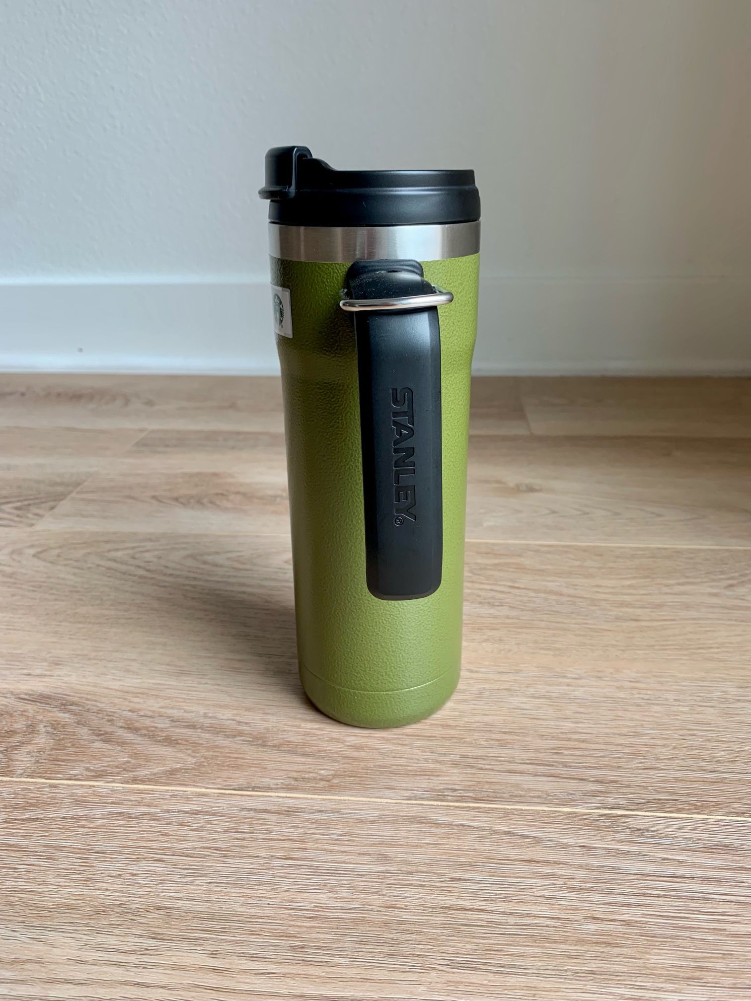 Stanley 1.1 Quart Thermos for Sale in Apex, NC - OfferUp