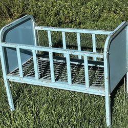 Amsco Doll-E Crib vintage blue metal doll bed w/ drop side rail 1950s