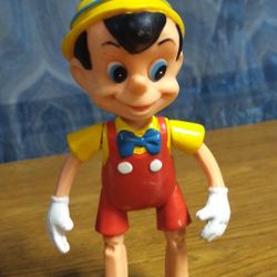Vintage Disney Pinocchio 6" Figure Disneyana
