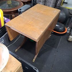 Leaf Table - Free