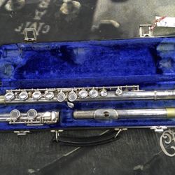 Armstrong Student Flute