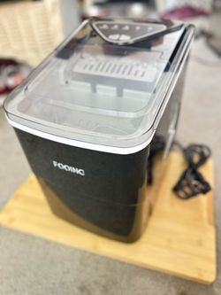 New Fooing ice maker