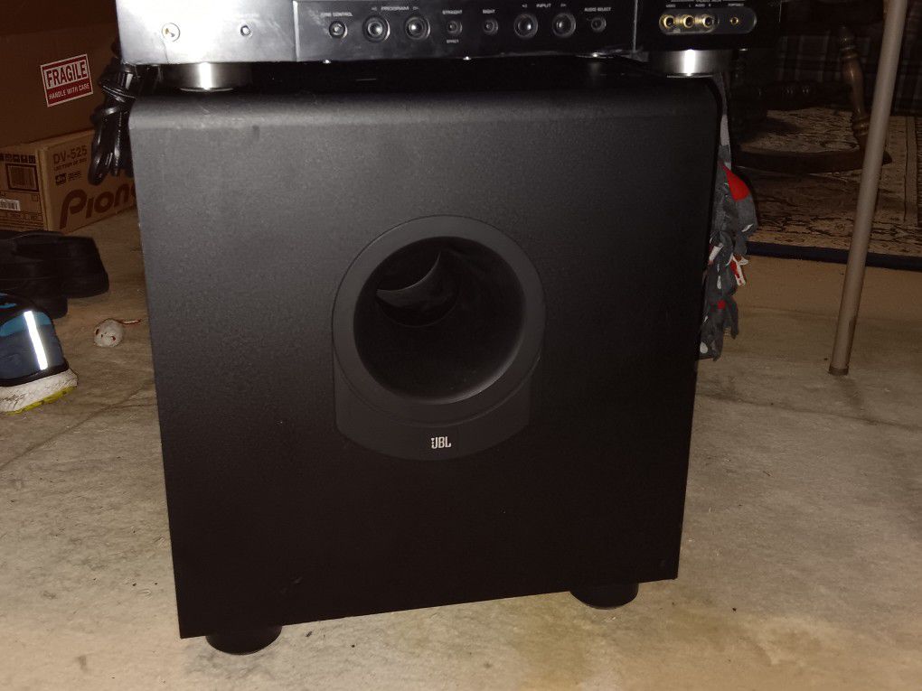 Home Theater Equipment Sale 4 YOU!