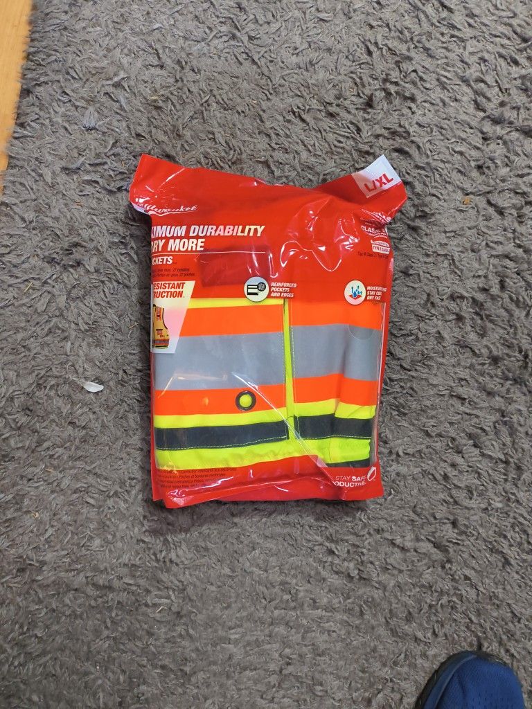 Milwaukee Safety Vest