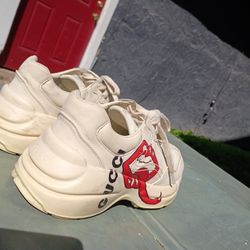 Gucci Rhyton distressed GG Lips