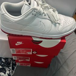 Nike Dunks-White