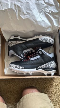 Size 9 Jordan 3 mid td black cements