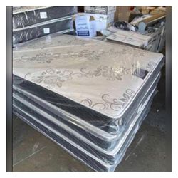 Queen Size mattress / Colchón
