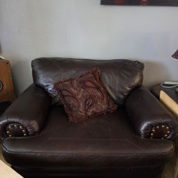 Leather Three Piece Couch Set