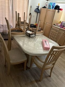 White Dining Table with 6 Chairs