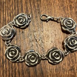 Sterling silver rose bracelet 7.5 Inches 