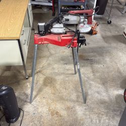 Milwaukee Portable Band Saw With Pipe Stand