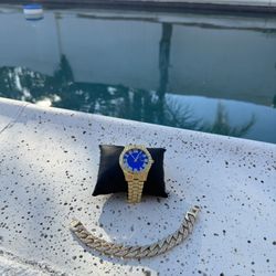 Iced Out Watch With Bracelet 