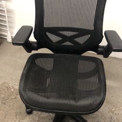 Good condition very strong moving arms office chair