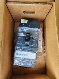 Square D PowerPact LG600 600A Breaker – LGA36600U33X
New/Open Box Square D by Schneider Electric PowerPact LG 600 circuit breaker