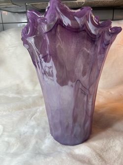 Hand blown artesian glass vase