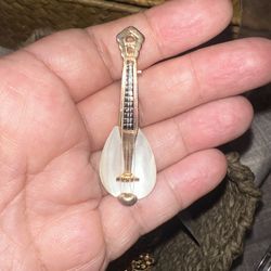 Vintage  mother of pearl mandolin Brooch