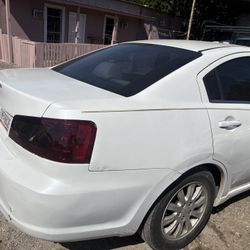 2011 Mitsubishi Galant