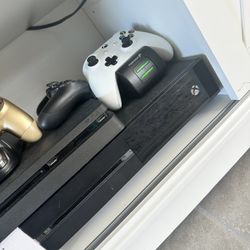 Xbox One With Games 