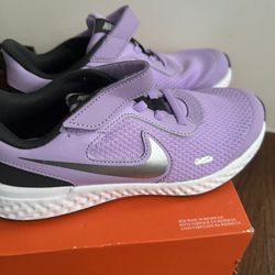 Brand New Nike Girls Sneakers 