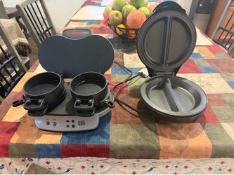 Hamilton Beach Dual Breakfast Sandwich Maker and Holstein Housewares 2-Section Omelet Maker