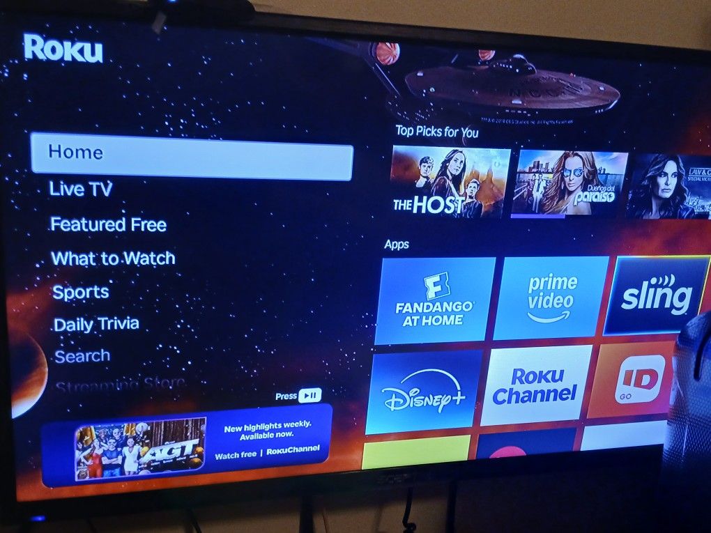 Rokus Smart Tv 38.inches With Remote.