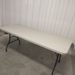 6-ft Table
