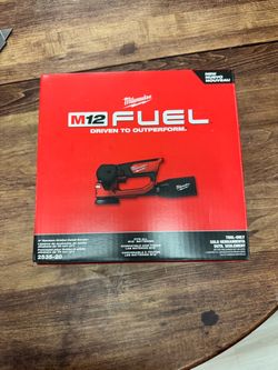 Milwaukee M12 FUEL 3" Random Orbital Detail Sander
