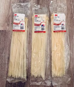 NEW BUNDLE OF 3 $10