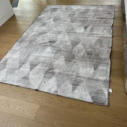 RUGGABLE 6x9’ WASHABLE AREA RUG +PAD