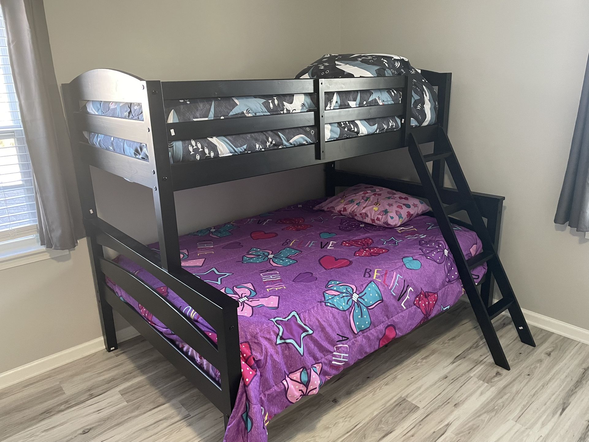 Bunk beds, Twin Over Full Mattress New Condition Wood Beds