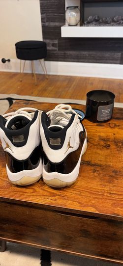 Jordan 11 Graditude