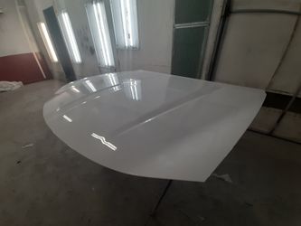 2015-20 Dodge Charger's hood