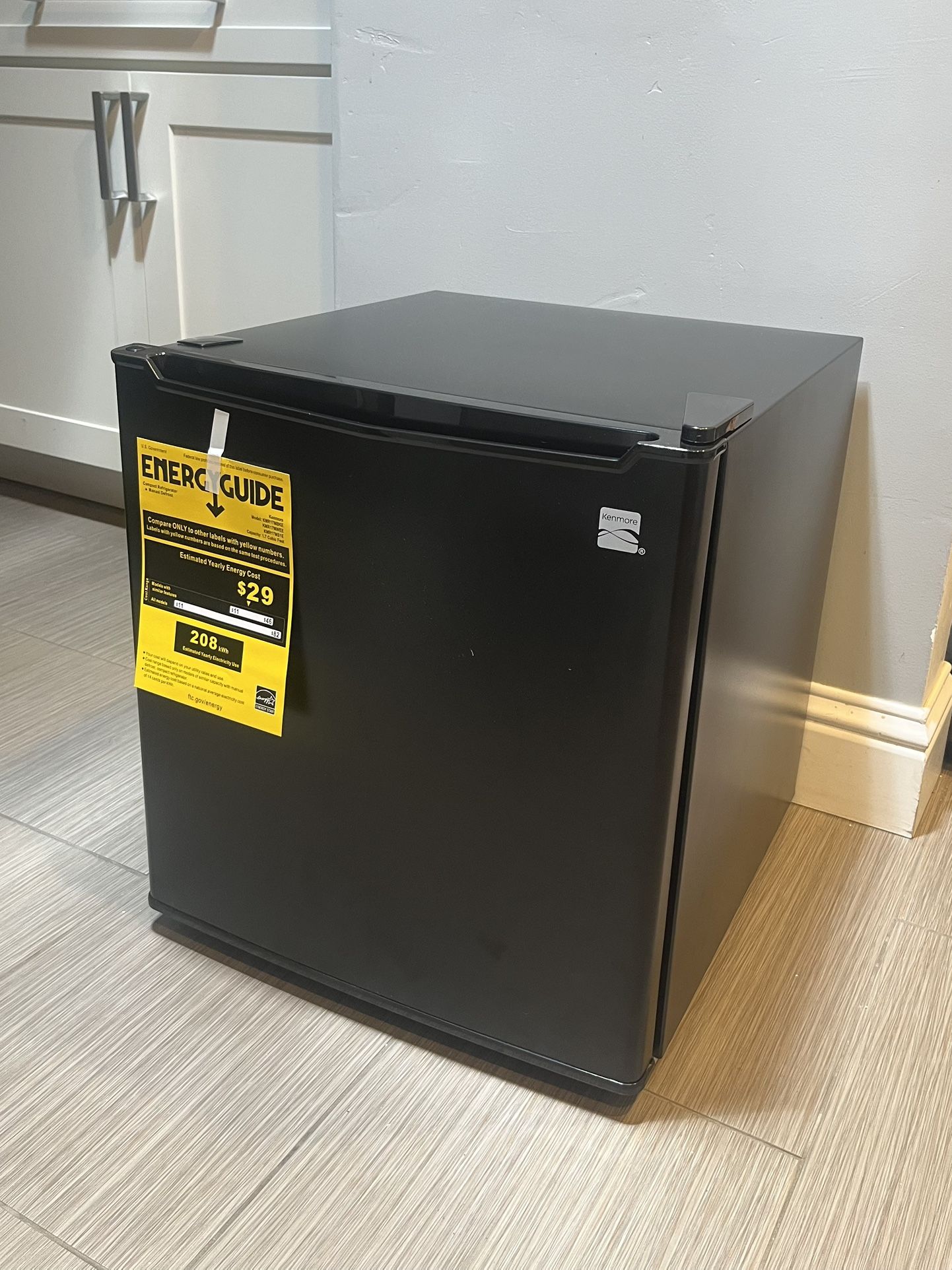 Black Mini Fridge With Freezer