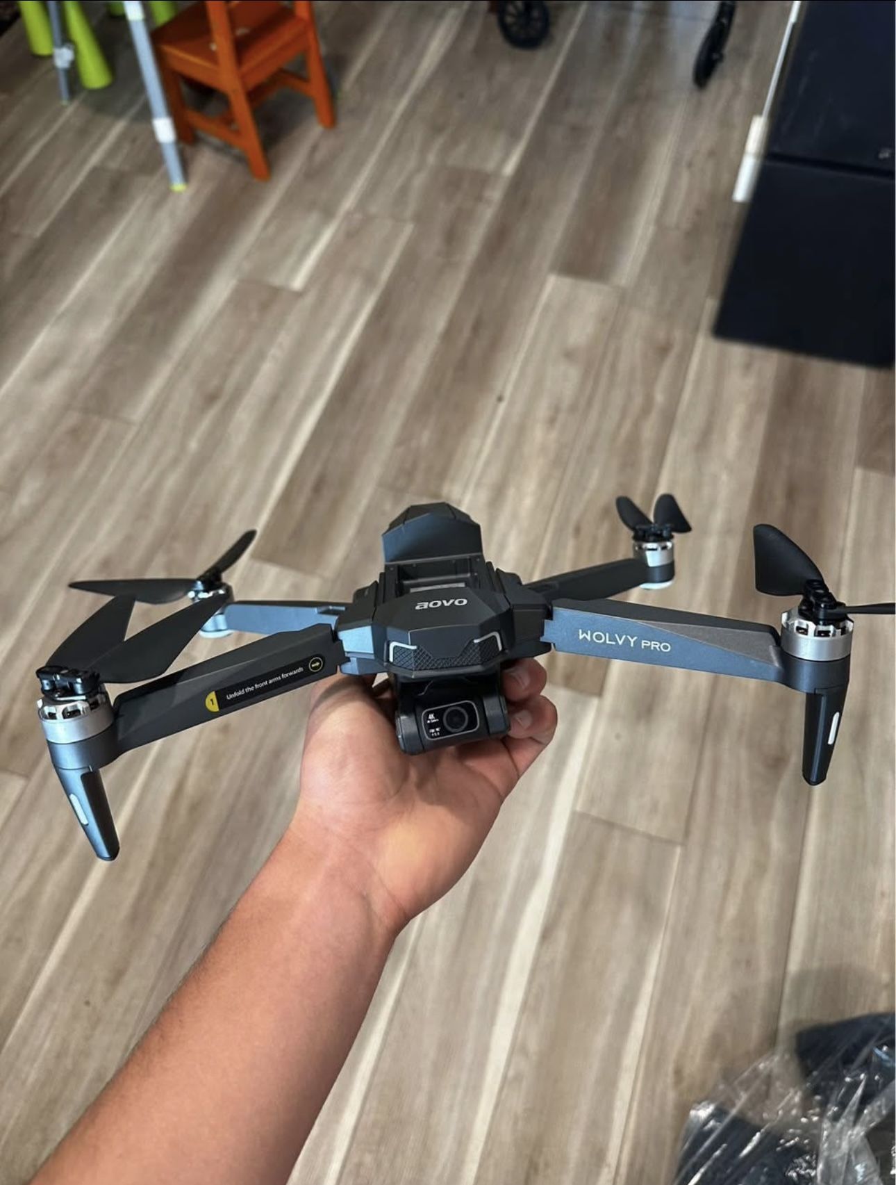 AOVO DRONE stabilizing 4k camera WITH EXTRA BATTERIES