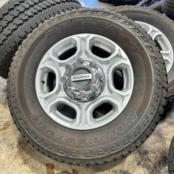 18" Ford Silver F350 F250 OEM Wheels 18”  Rims BRIDGESTONE LT275/70R18 85% 8X170