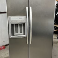 Whirlpool Side By Side Refrigerator 