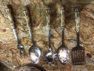 5 piece temptations serving utensils