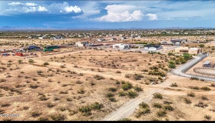 Wittmann 1.2 acres For Sale with Water