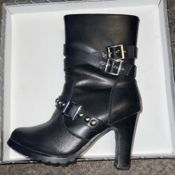 Brand New Black Boots Size 6 1/2
