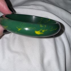 Vintage Beautiful Marbled Green and Yellow Bakelite Bangle Bracelet