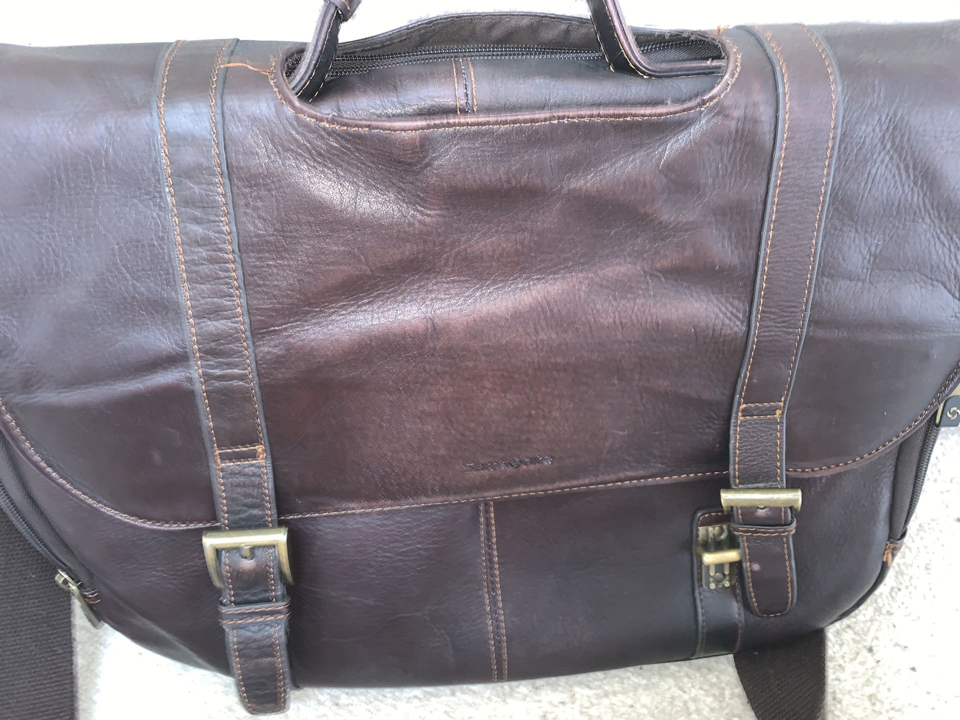 Samsonite Leather FlapOver Messenger Bag