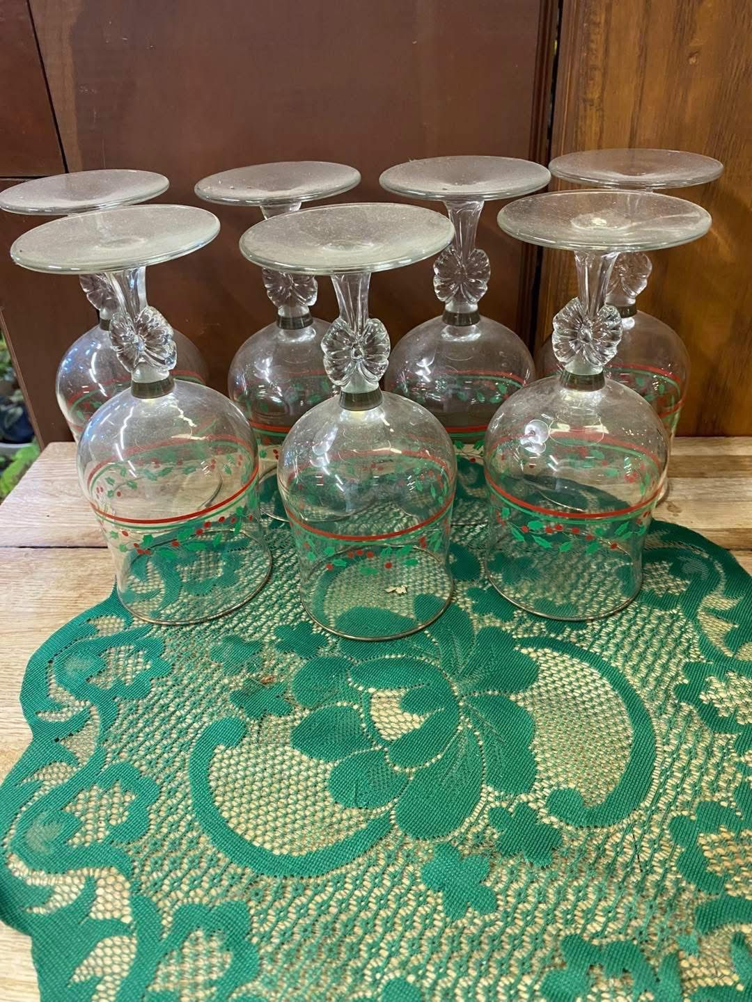 Christmas Holly Berry Goblets, Water or Wine Goblets, Set of 7