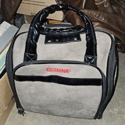 Brother Sewing Machine With Case 