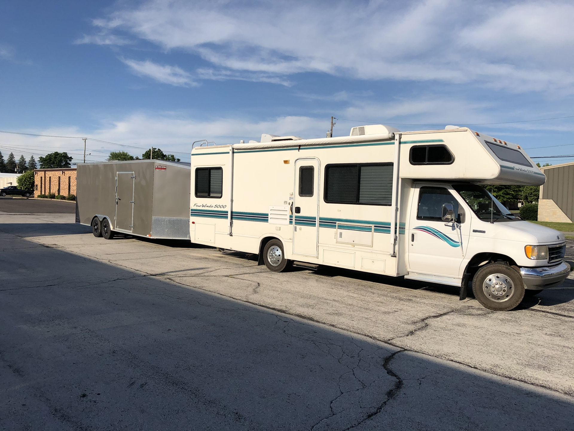 1997 27’ Four Winds Motorhome